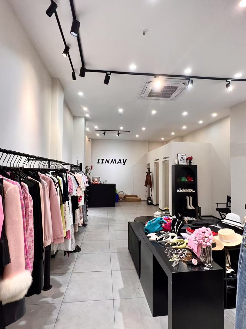 北流女装店